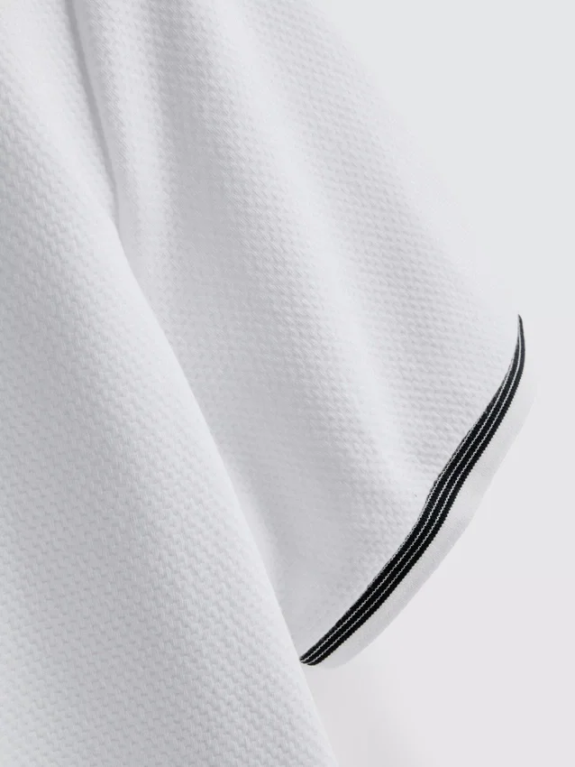 Textured zip-neck polo shirt