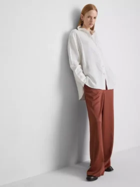 The edit classic linen shirt