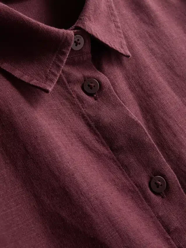 The edit classic linen shirt
