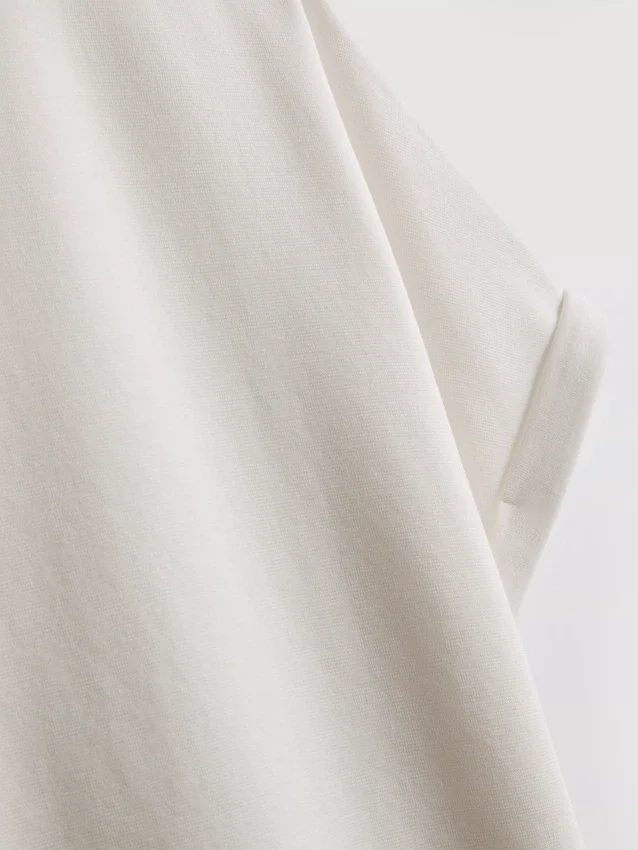 The edit seam-detail tee