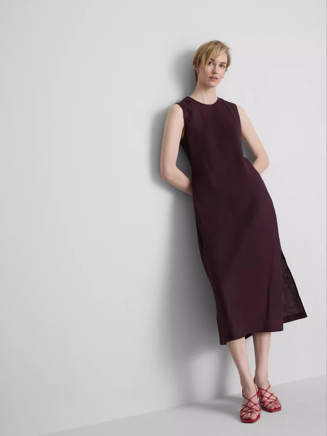 The edit sleeveless linen midi dress