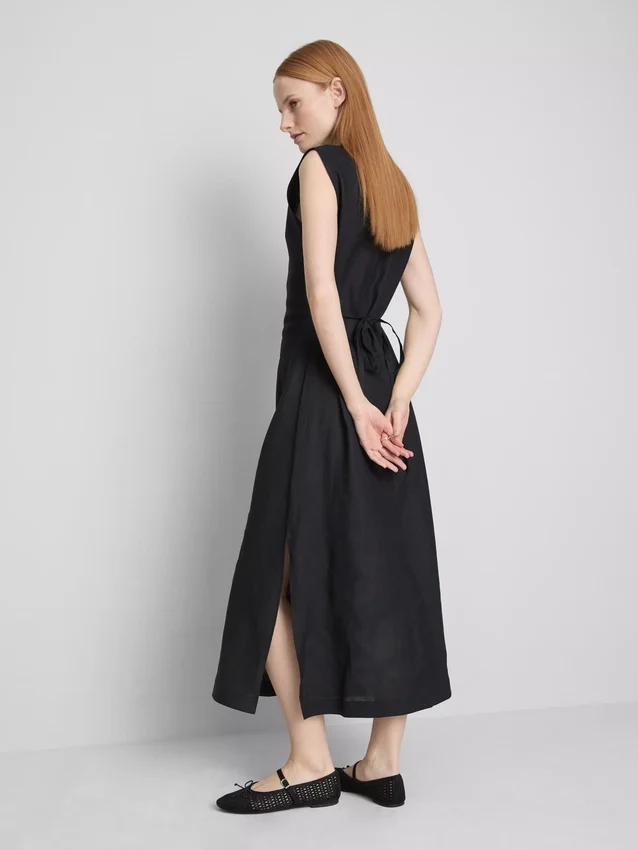 The edit sleeveless linen midi dress