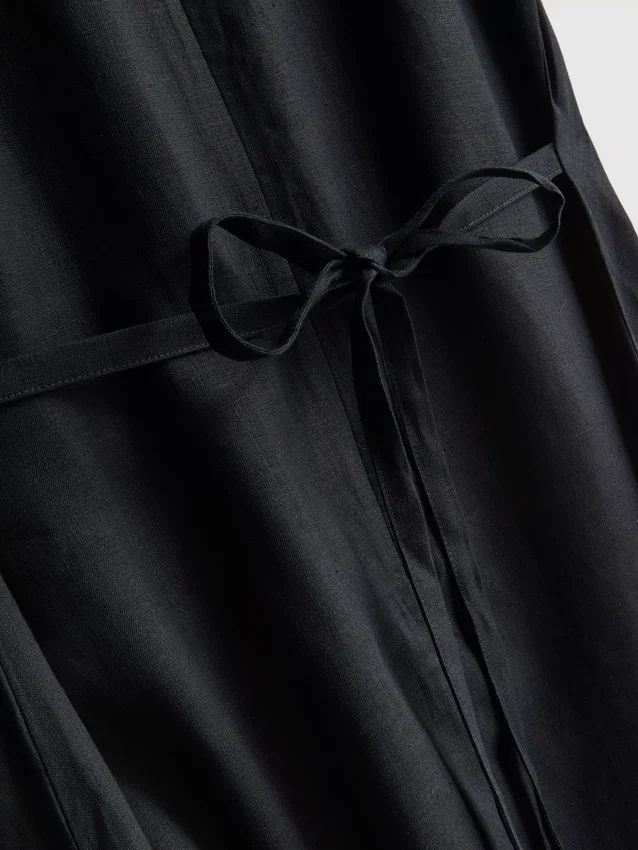 The edit sleeveless linen midi dress