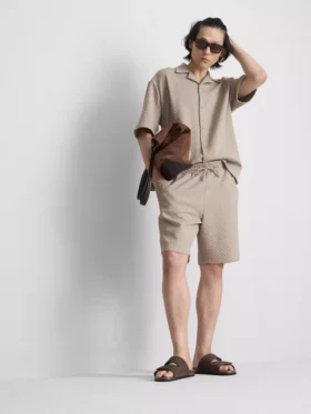 The edit textured shorts