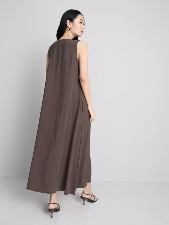 The edit trapeze maxi dress