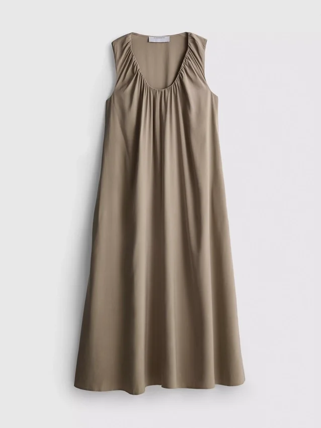 The edit trapeze maxi dress