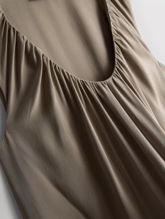 The edit trapeze maxi dress