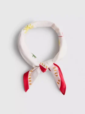 The primark scene | 55 x 55 embroidered scarf