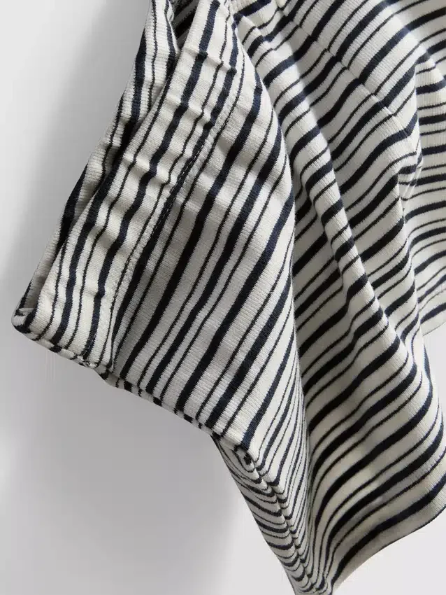 The primark scene | asymmetric stripe tank top