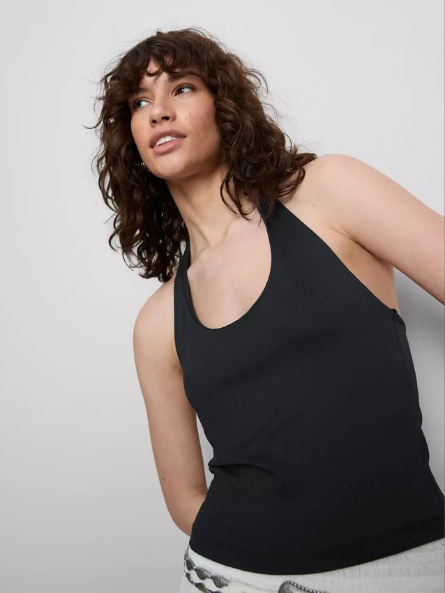 The primark scene | halter neck crop top