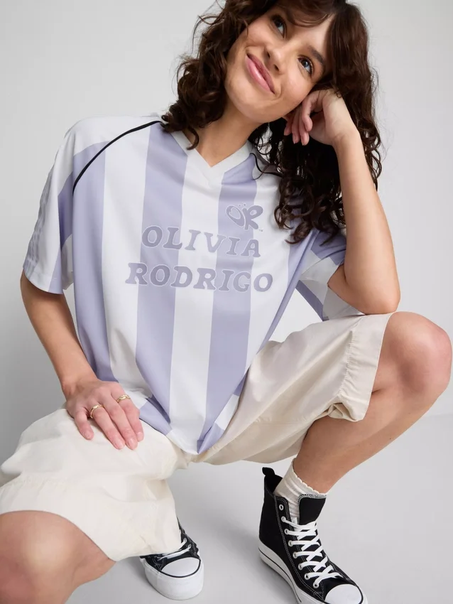 The primark scene | olivia rodrigo striped soccer jersey