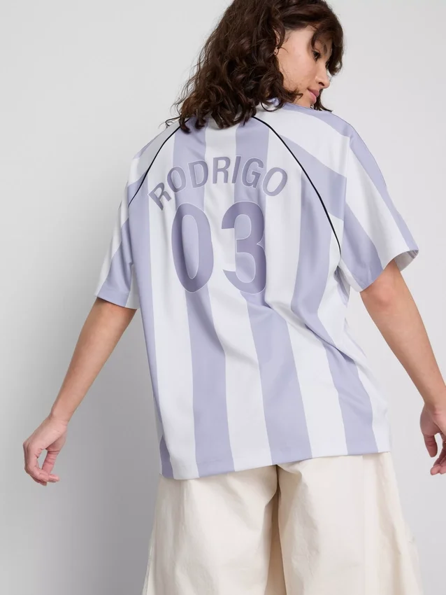 The primark scene | olivia rodrigo striped soccer jersey