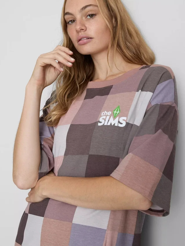 The sims relaxed nightshirt