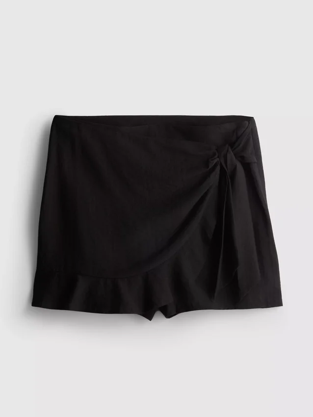Tie-side skort