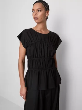 Tiered top
