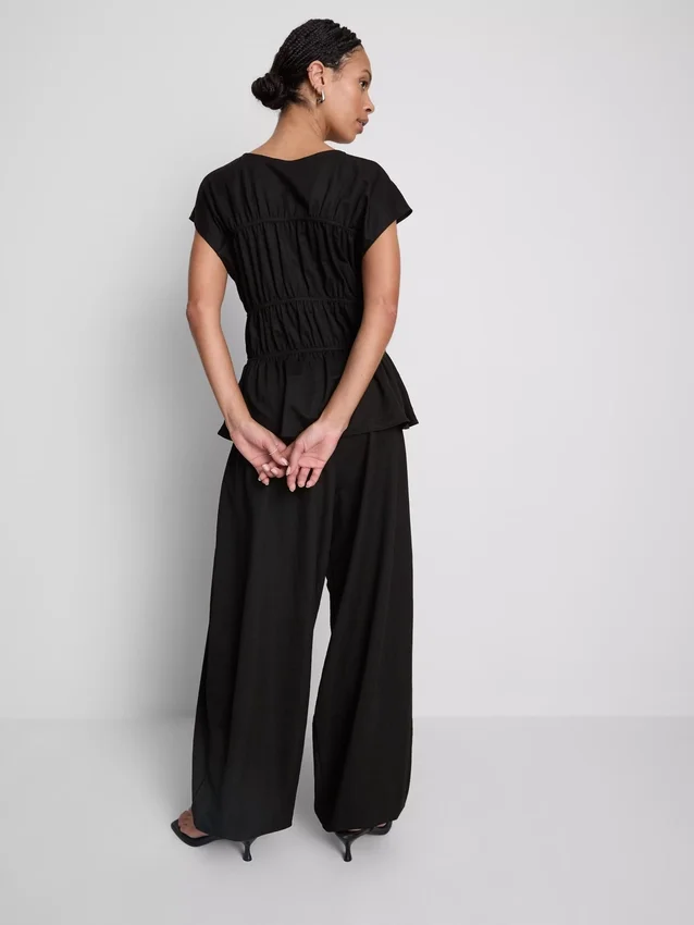 Tiered top