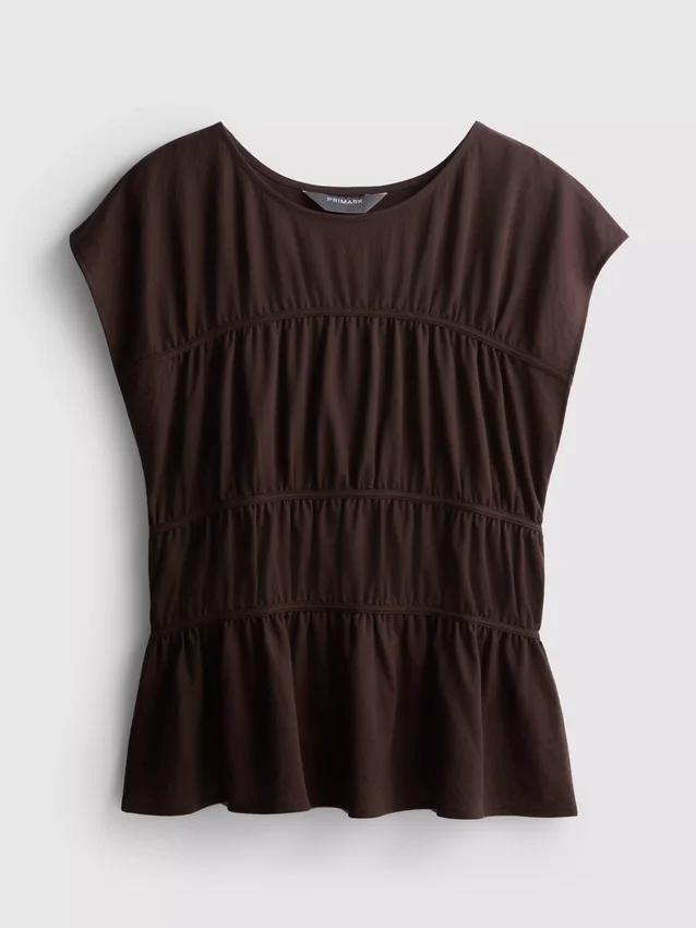 Tiered top