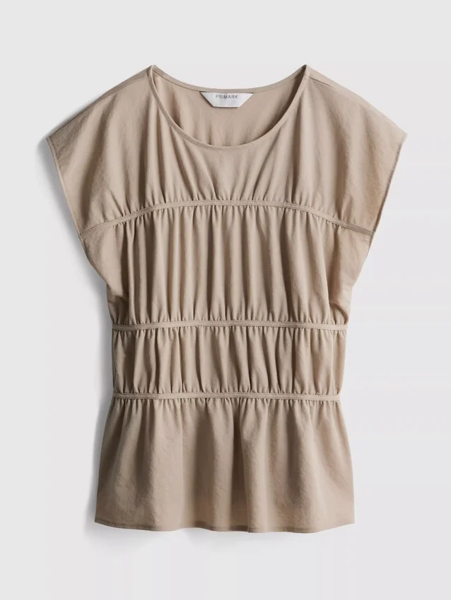 Tiered top
