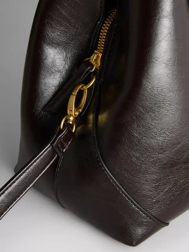 Top handle shoulder bag
