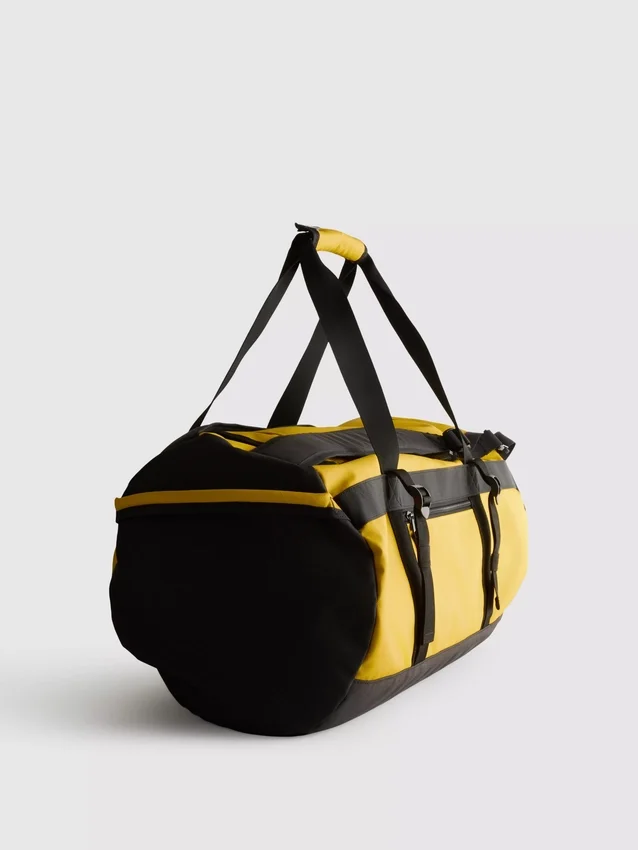 Travel duffel bag