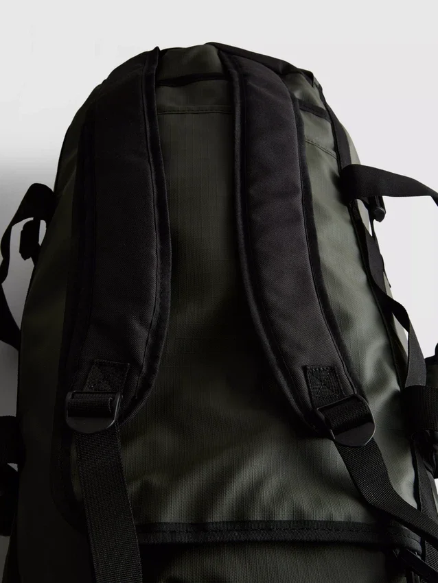 Travel duffel bag