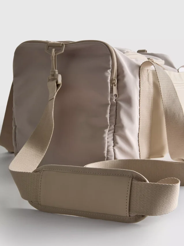 Travel weekend bag