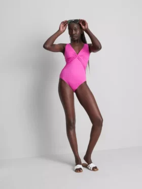 Twist control swimsuit