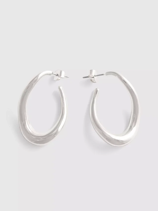 Twist hoop earrings