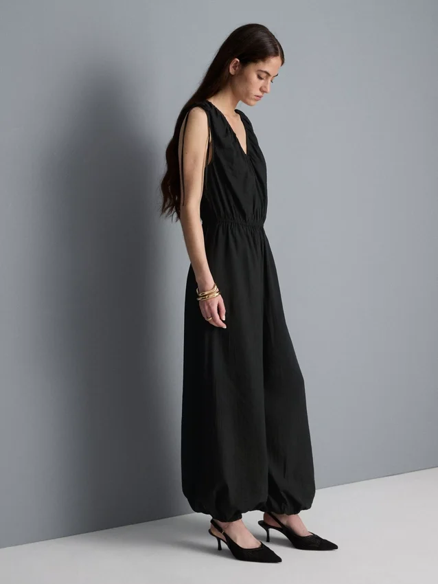 V-neck balloon-leg jumpsuit