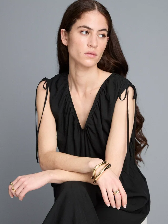 V-neck balloon-leg jumpsuit