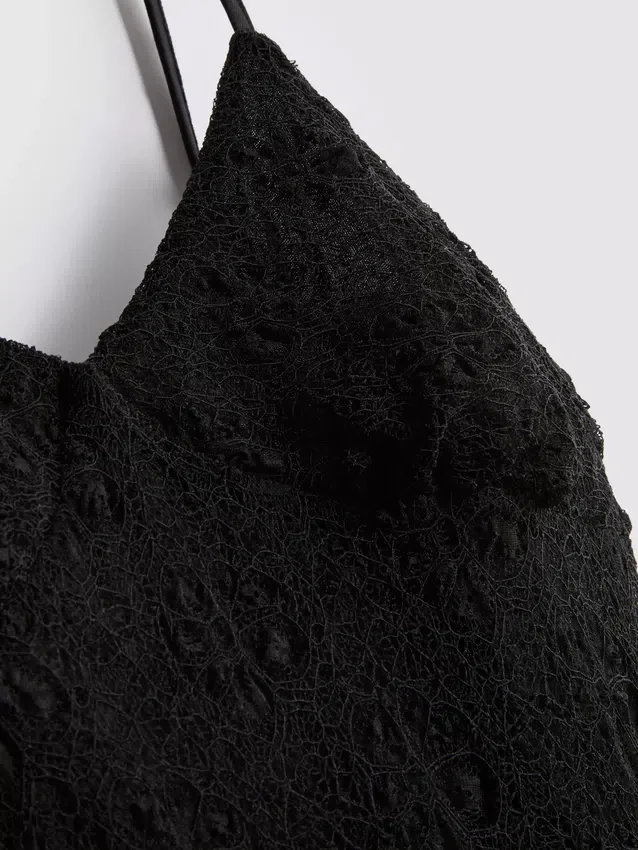 V-neck lace maxi dress