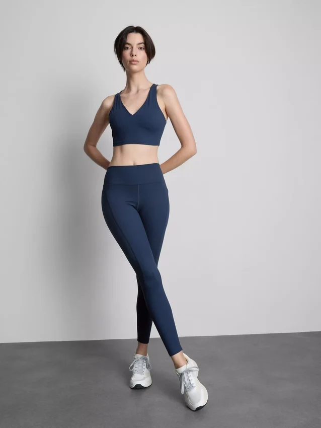 V-neck racer active crop top