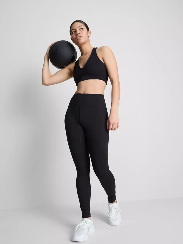 V-neck smooth support active crop top