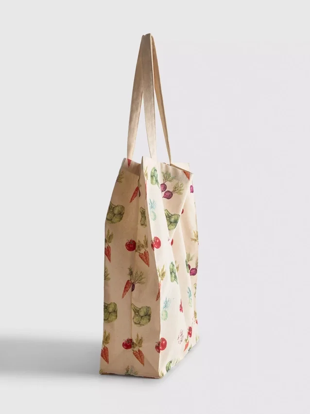 Vegetable print tote bag
