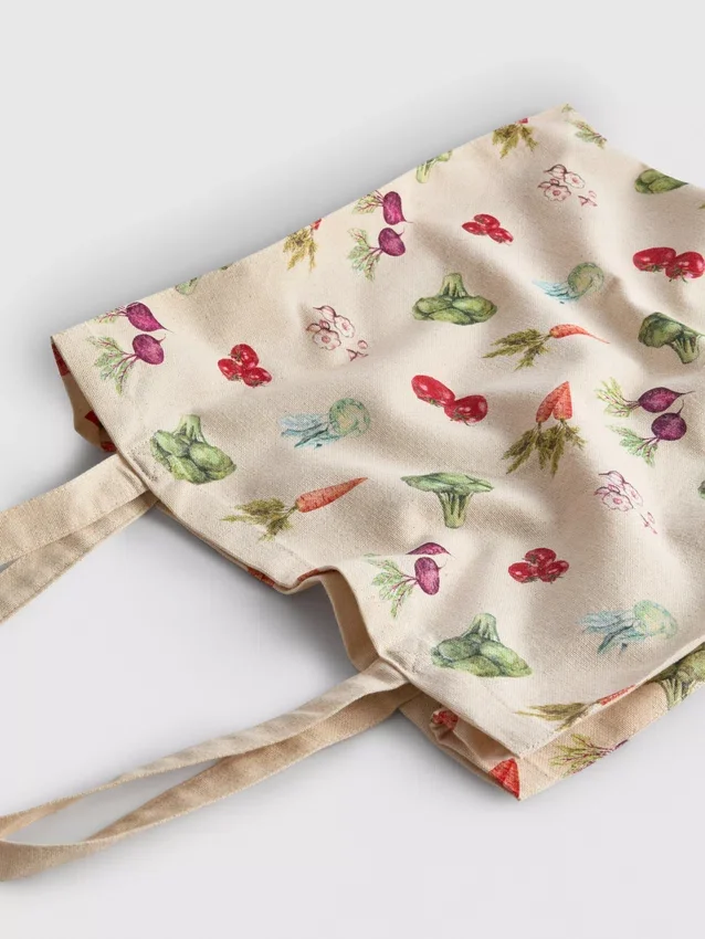 Vegetable print tote bag