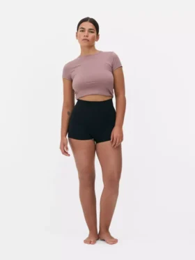 Waist shaping shorts