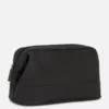 Wash bag with zip closure