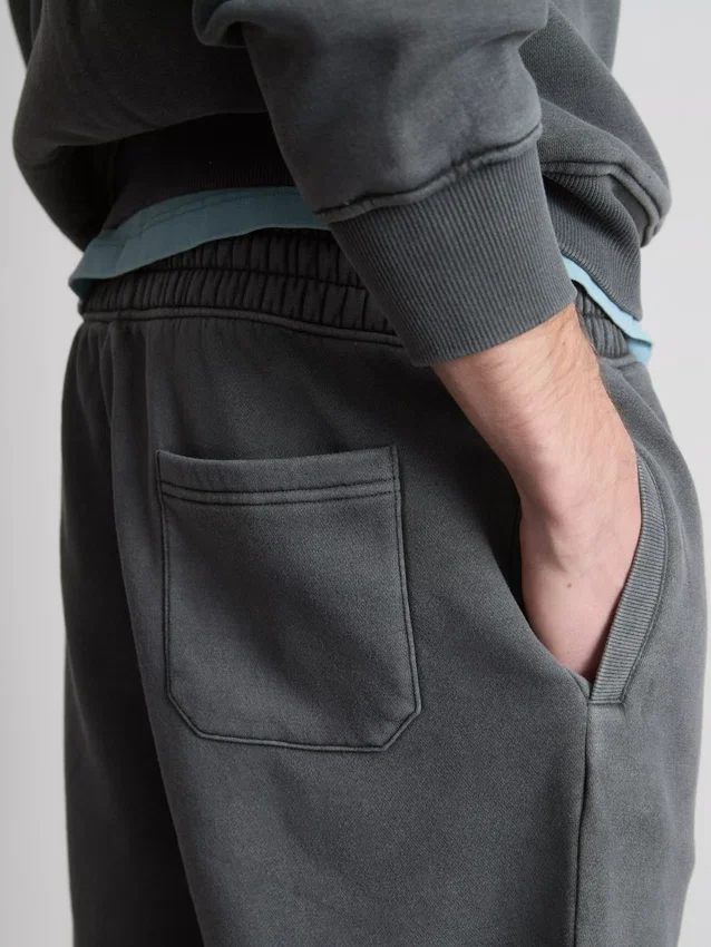 Washed elasticated shorts