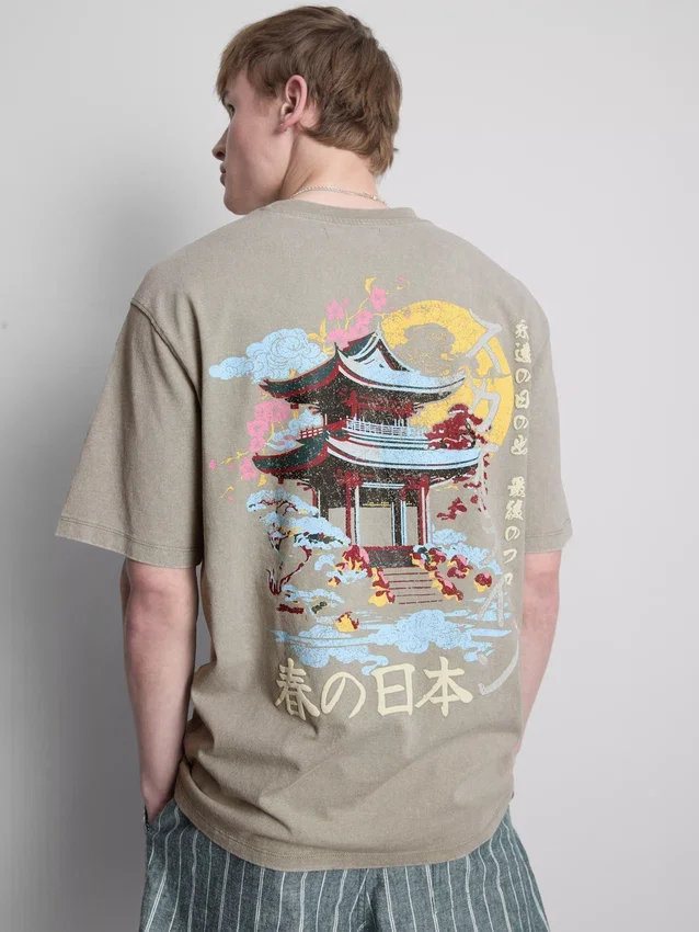 Washed japan graphic tee