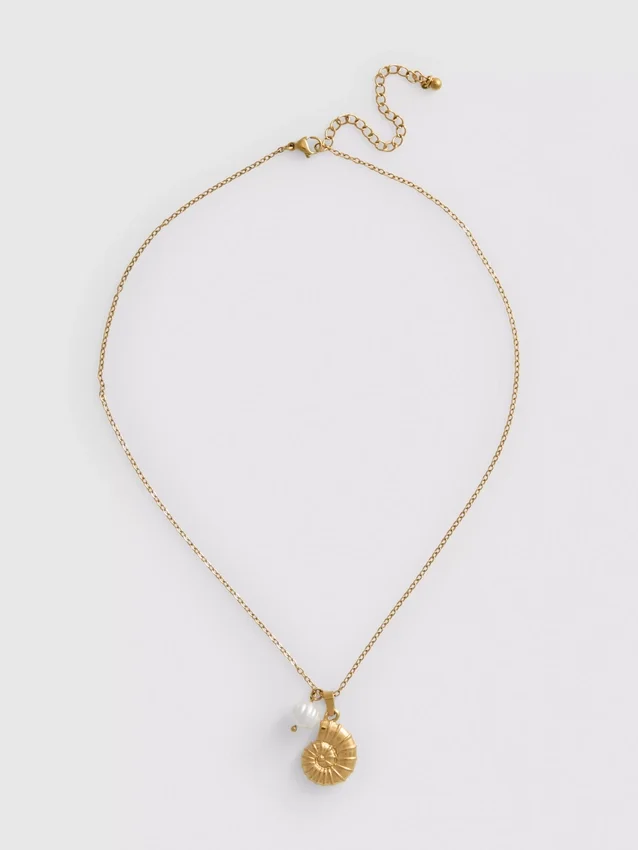 Waterproof shell charm necklace
