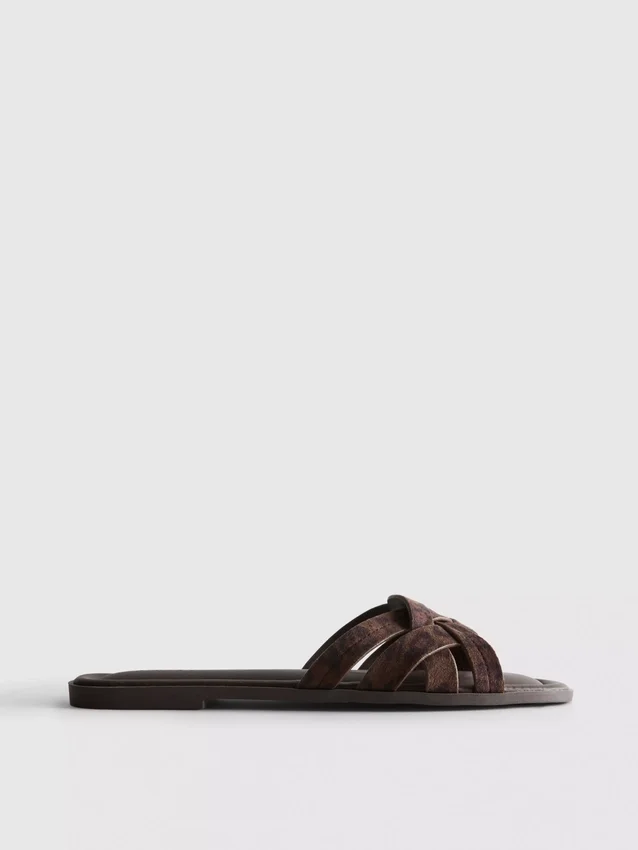 Weave strap mules