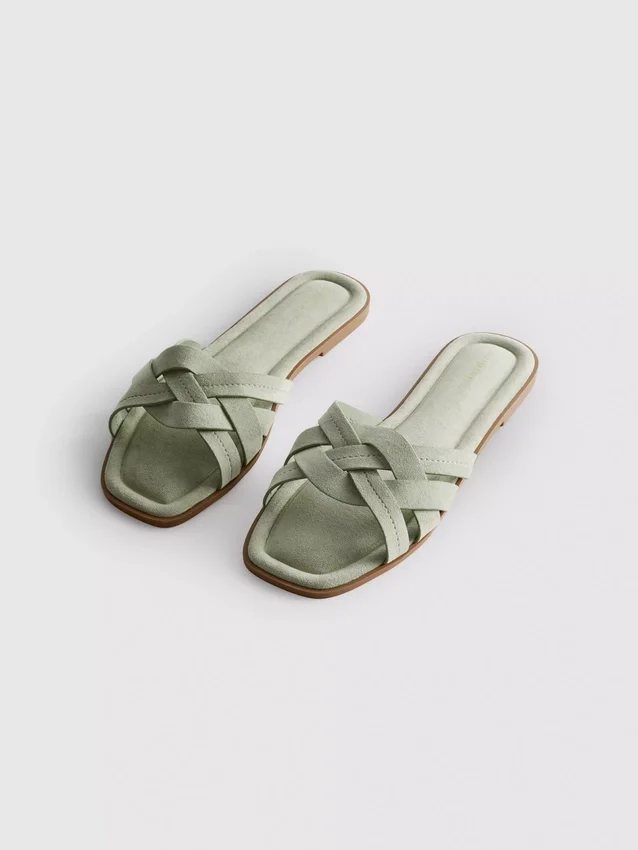 Weave strap mules