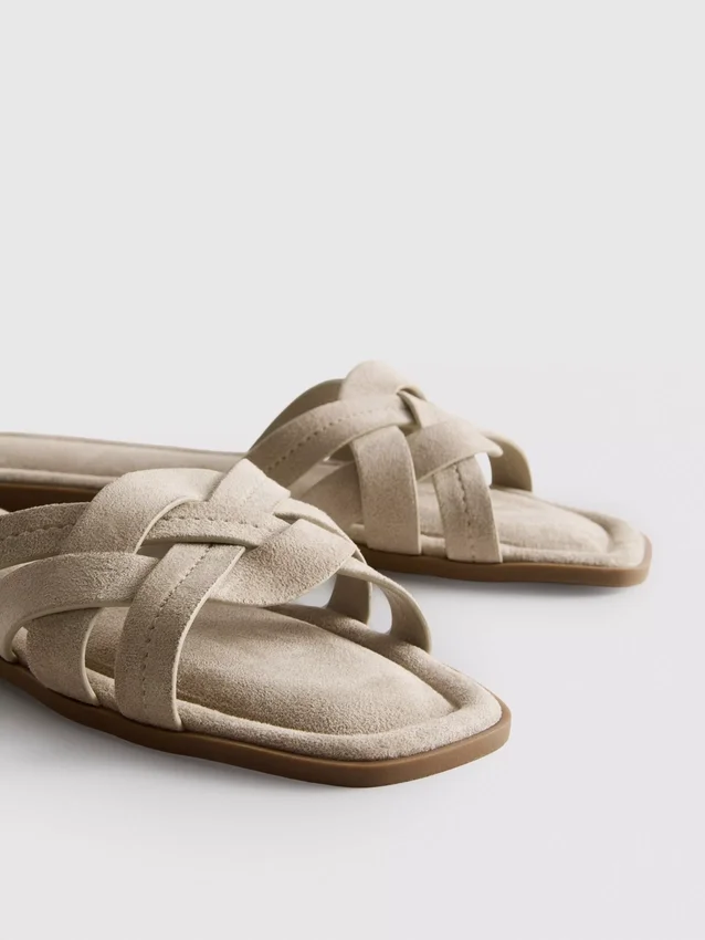 Weave strap mules