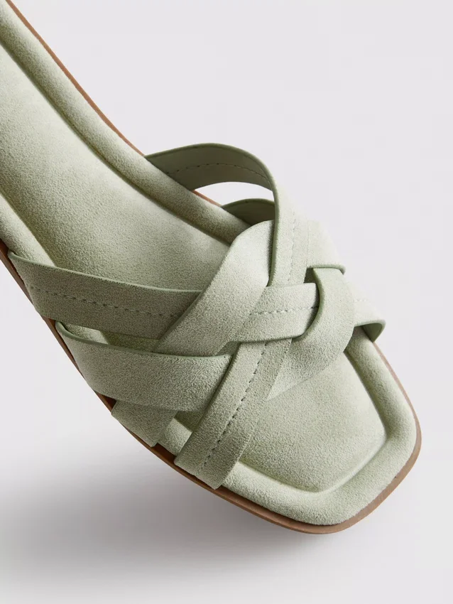 Weave strap mules