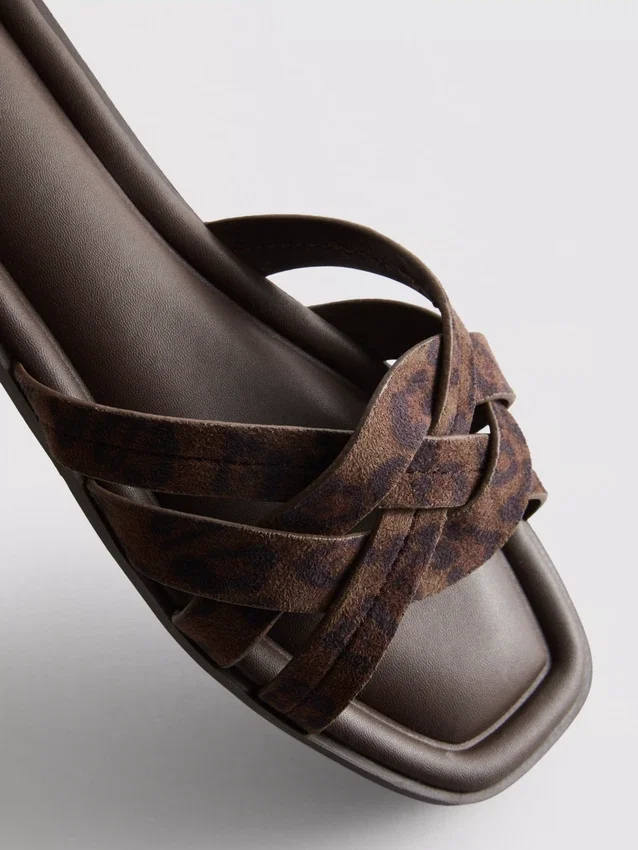 Weave strap mules