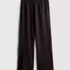 Wide-leg athleisure pants