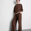Wide-leg joggers
