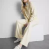 Wide-leg joggers
