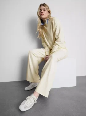Wide-leg joggers