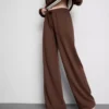Wide-leg joggers
